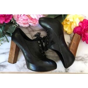 Chloe Leather Lace Up Black Pumps Booties Heels​​​​